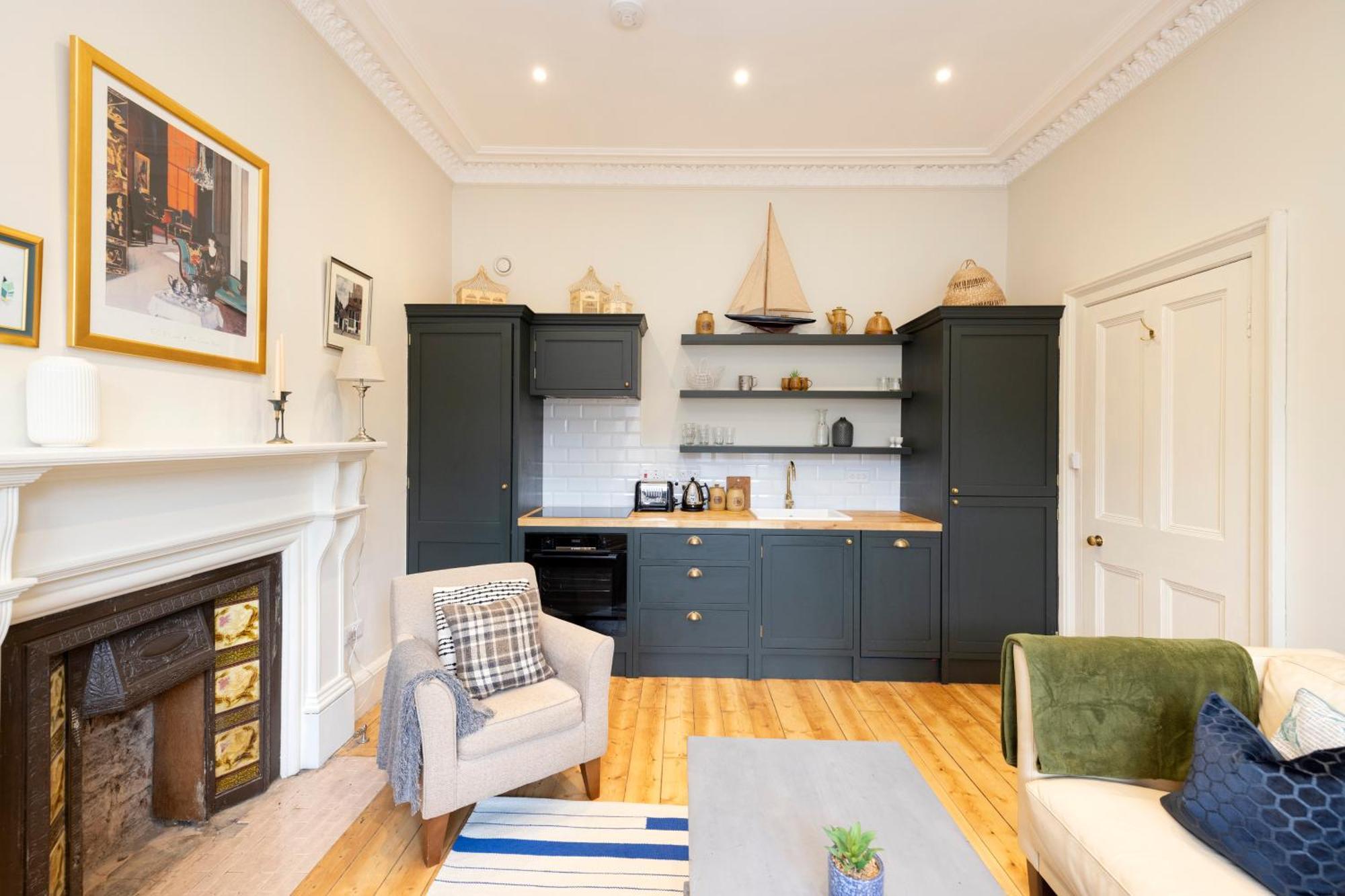 Elegant Stockbridge 2-bedroom - Ground Floor * Эдинбург